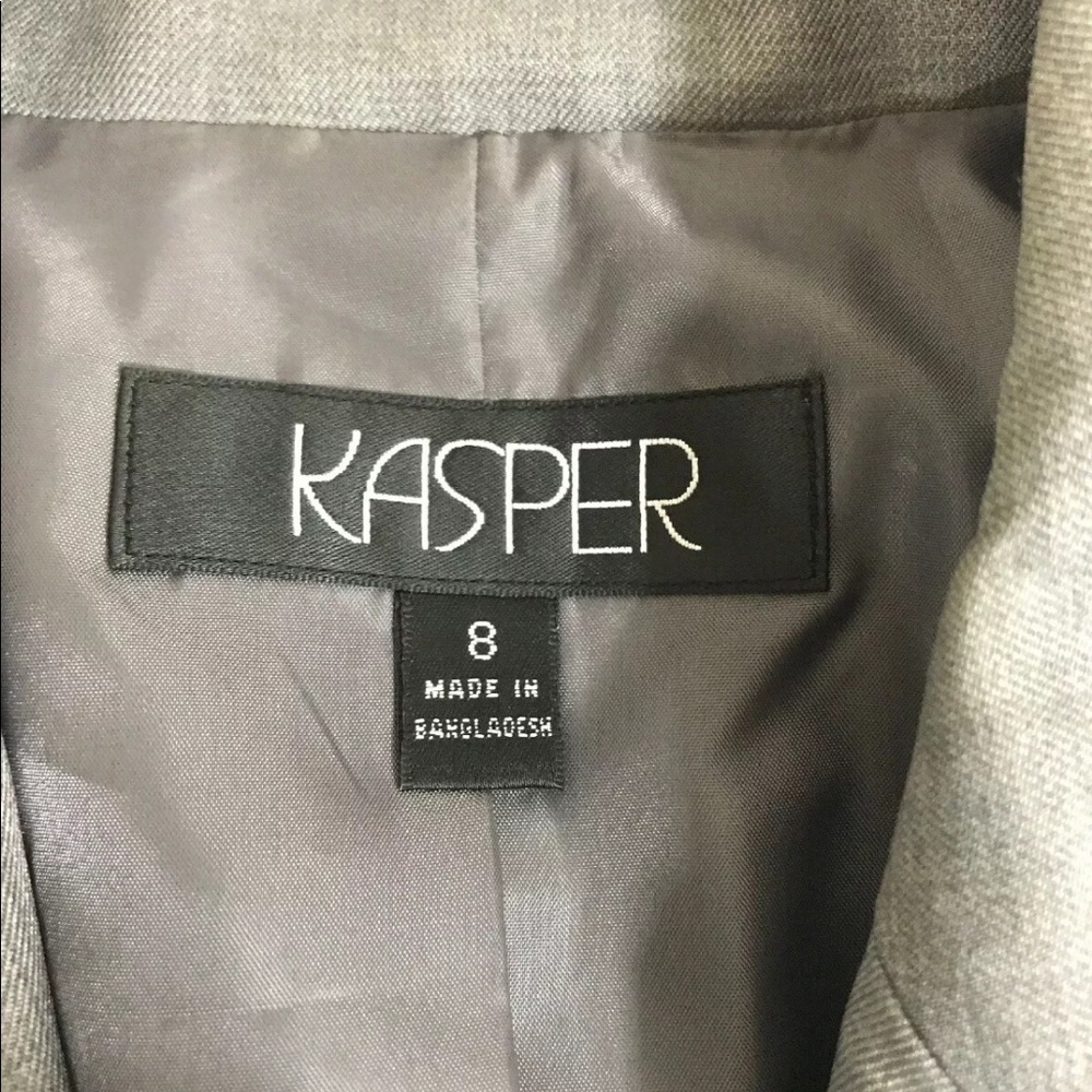 Blazer - Picture 2 of 5